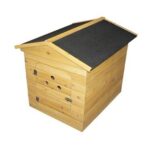 Traditional Wooden Apex Dog Kennel